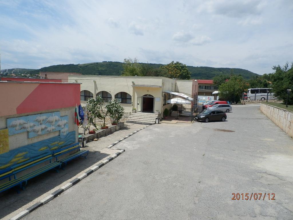Olimpia Supersnab Hotel Balchik Extérieur photo