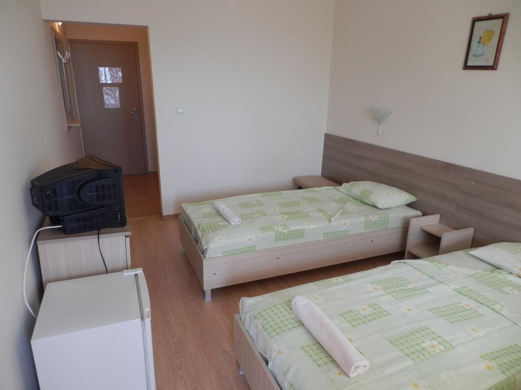 Olimpia Supersnab Hotel Balchik Chambre photo