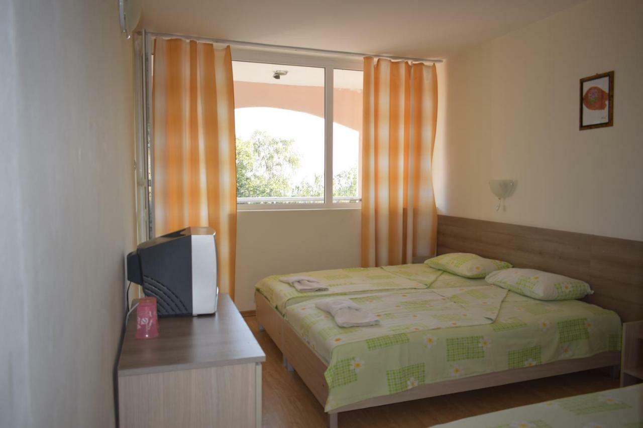 Olimpia Supersnab Hotel Balchik Extérieur photo
